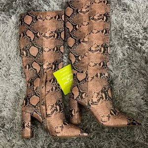 Gianni Bini boots for women